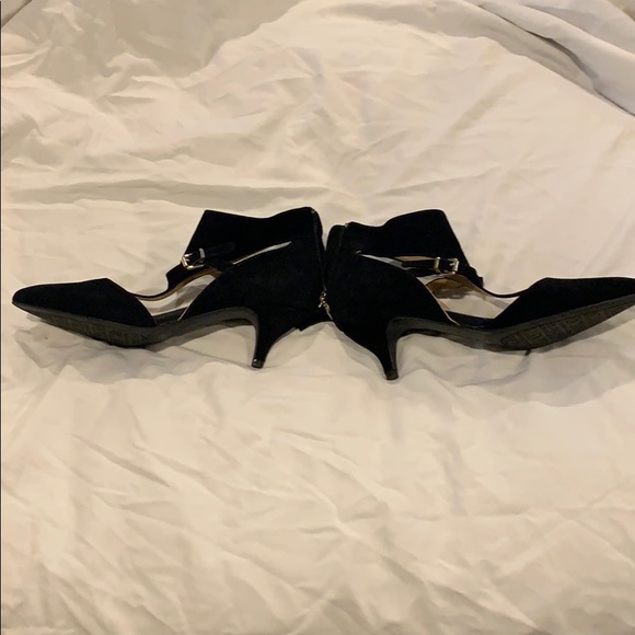 Little black heels - Picture 4 of 7